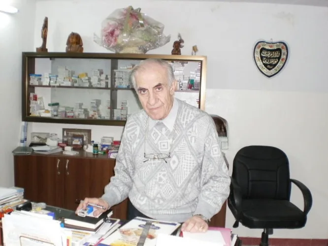 الدكتور إحسان عز الدين