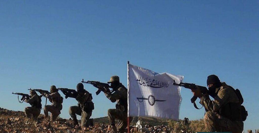 فصائل “وحرض المؤمنين” تهاجم مواقع الجيش في الغاب سناك سوري فصائل “وحرض المؤمنين” تهاجم مواقع الجيش في الغاب سناك سوري