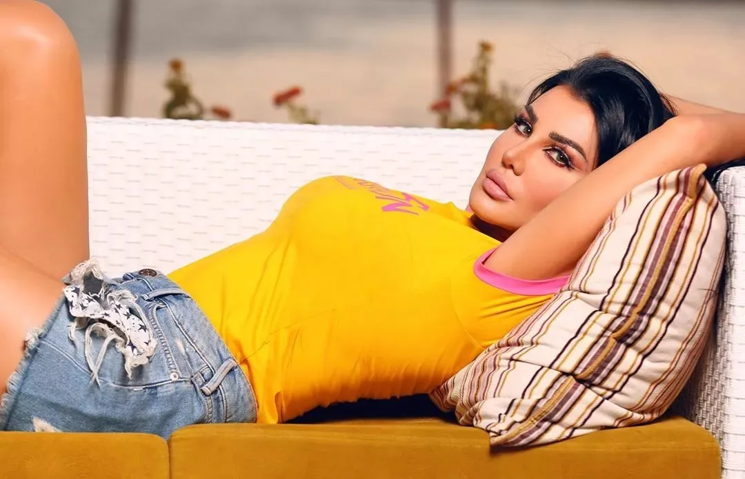 جيني اسبر تنتقد الصحافة الصفراء