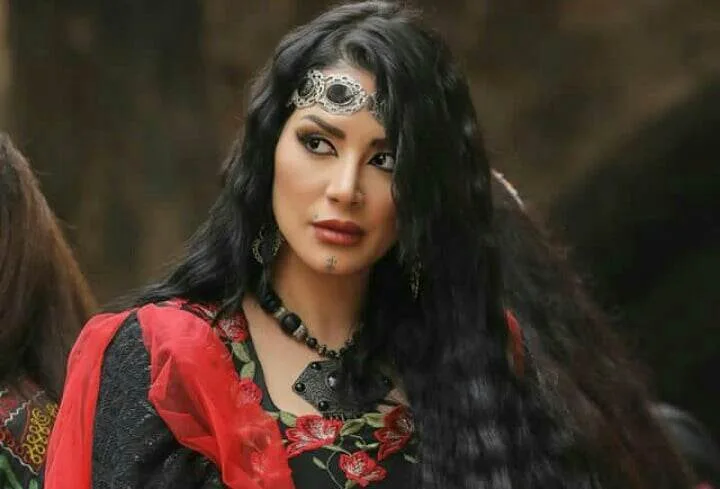 سارة فرح _ انستغرام