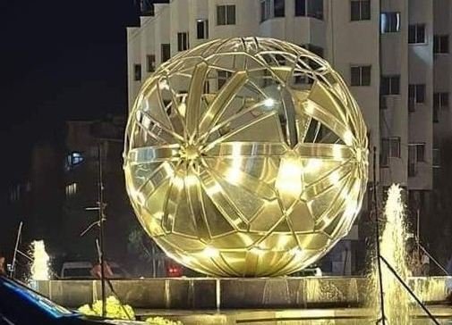 تأهيل ساحة السبع بحرات