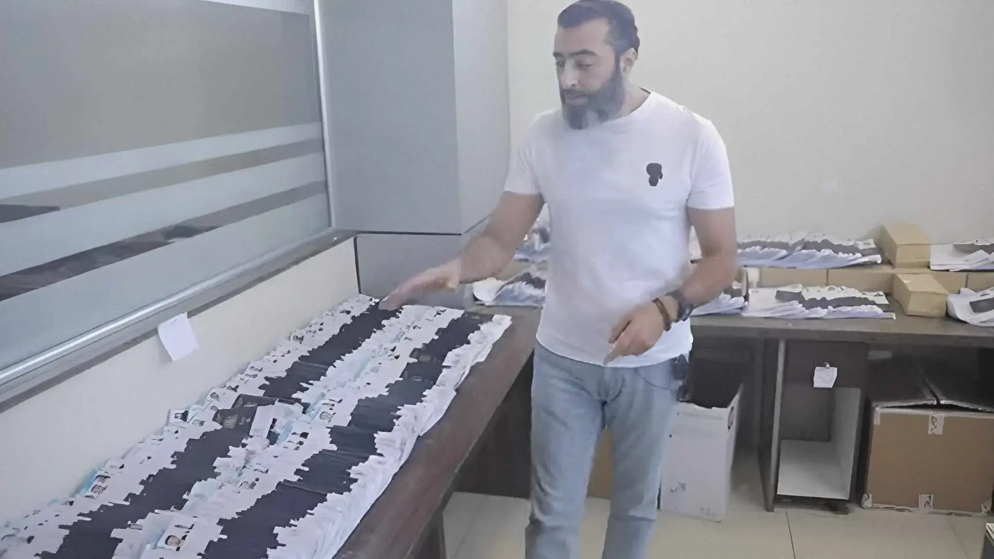باسم ياخور جواز سفر