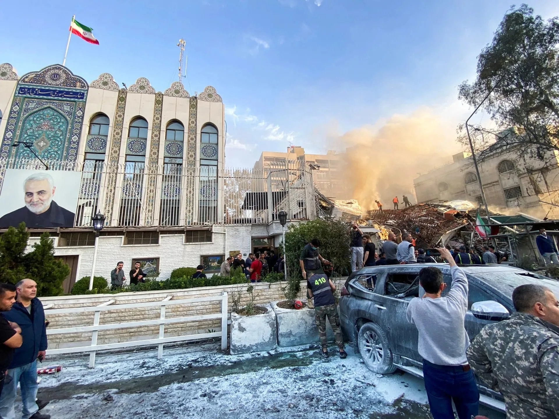 استهداف القنصلية الإيرانية في دمشق
