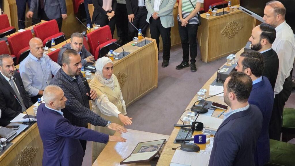 أداء القسم من قبل اللجان الفرعية